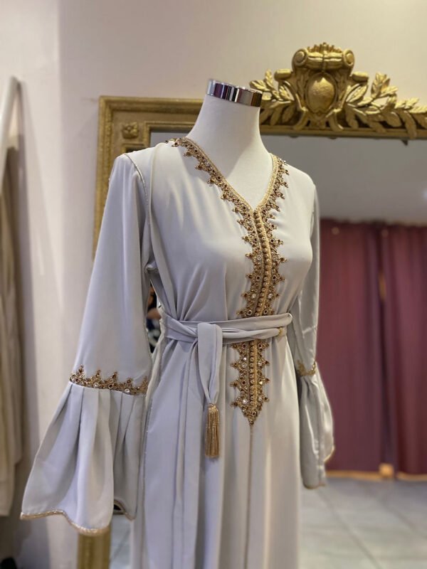 Caftan gris clair
