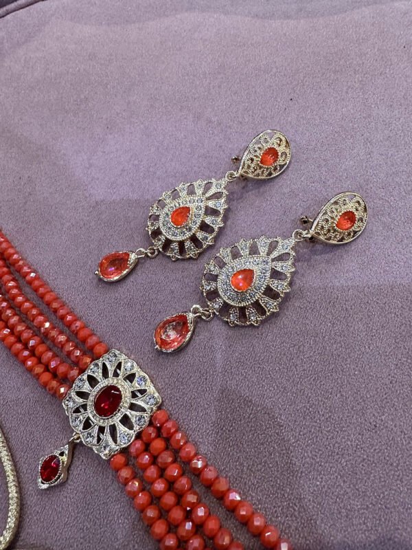 parure ras de cou doré orange