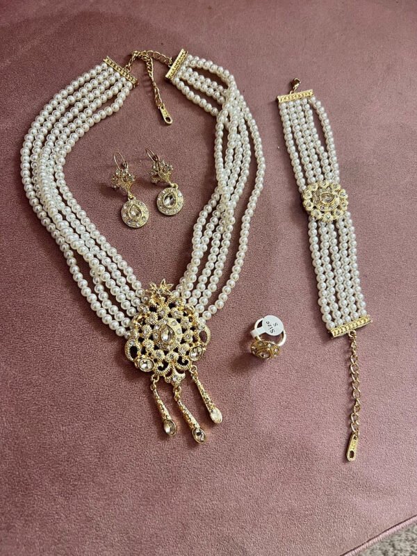 Parure complète perlé strassé