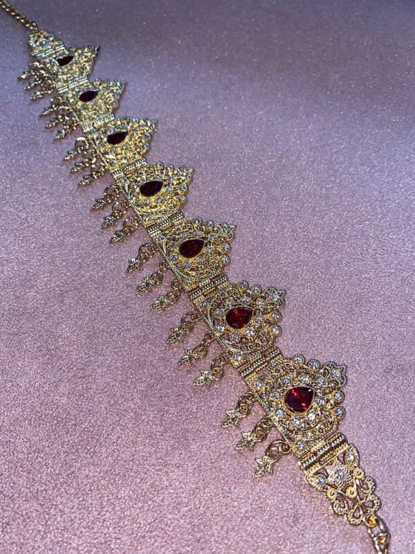 Bijoux de front rouge et doré – Image 2