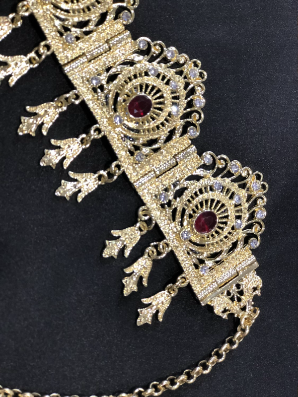 Bijoux de front style orientale strass rouge