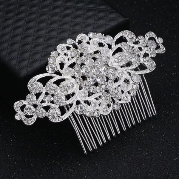 Broche argenté