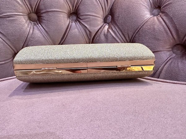 Clutch rigide doré – Image 5