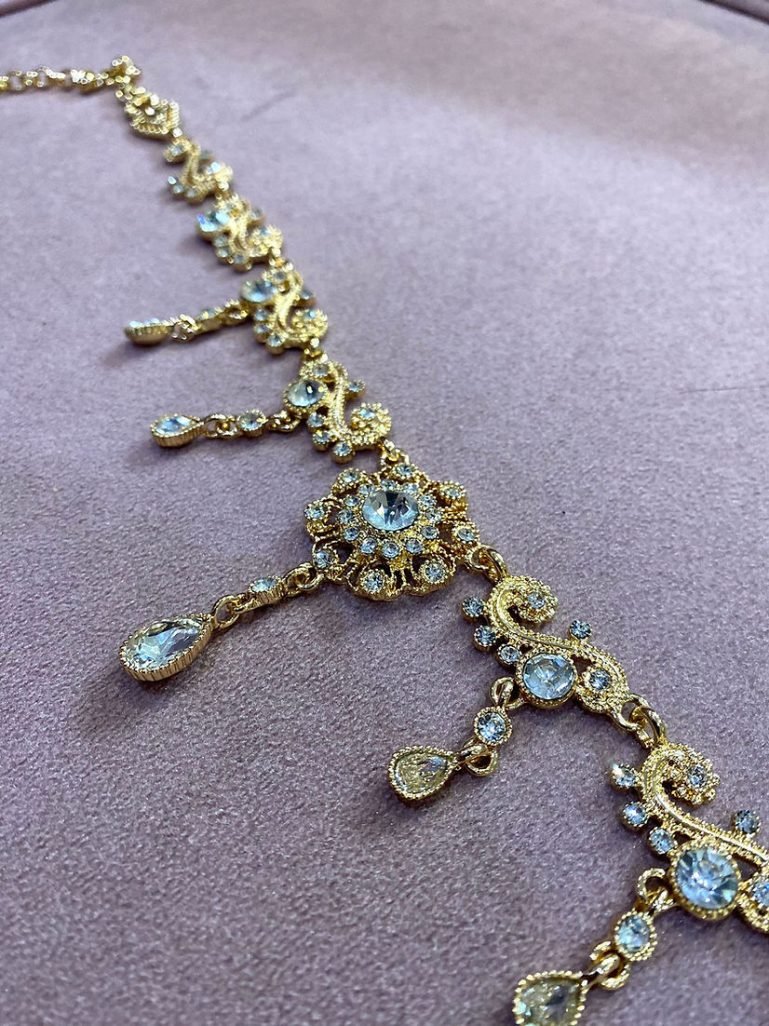 Bijoux de front doré1